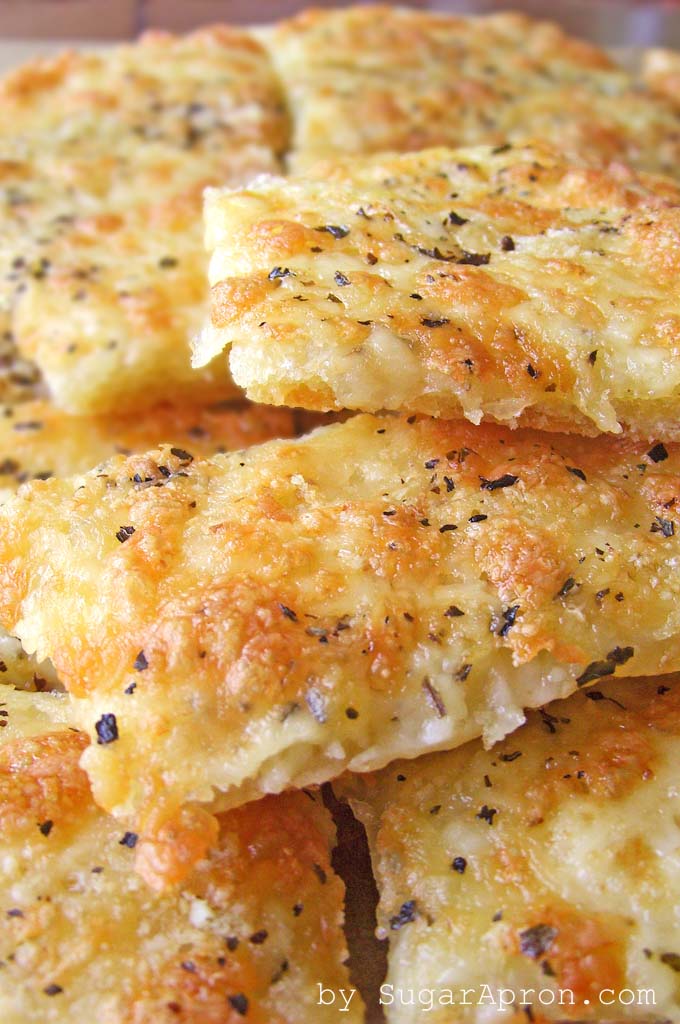 Easy Cheesy Garlic Breadsticks