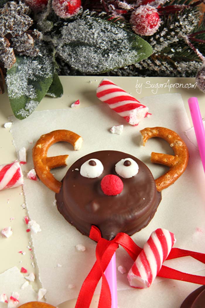 These tasty reindeer oreo cookies are great for a christmas or winter themed parties or just for a fun blustery afternoon.