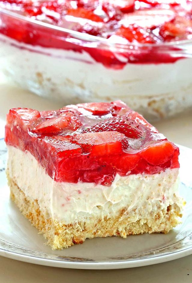 No Bake Strawberry Heaven Cake - Sugar Apron