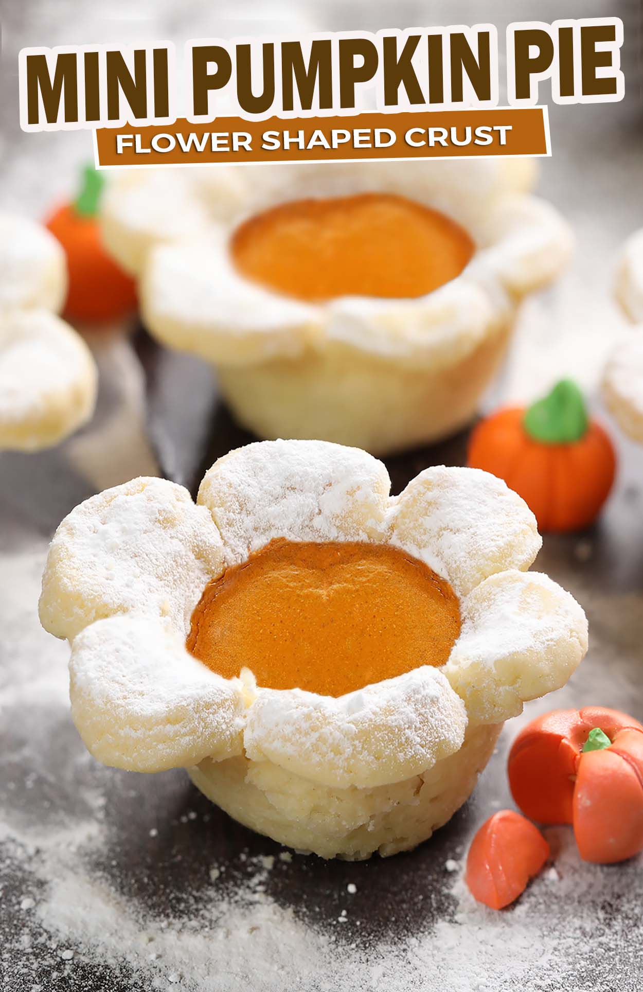 Mini Pumpkin Pie Flower Shaped - A bite-sized dessert is pretty enough for any special occasion. From Halloween to Thanksgiving, birthdays to bridal showers, sure to impress.
